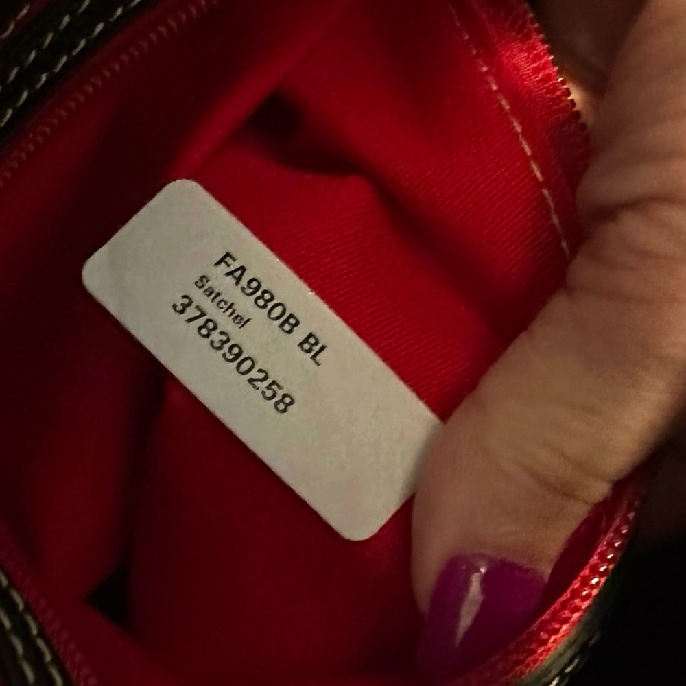 SOLD DO NOT BUY
D&B Pebble Grain Satchel - Picture 11 of 11